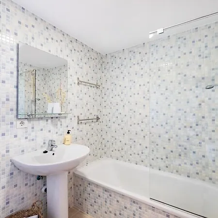 Apartment Discover Serene Living At Del Sol - Rdr472 Casares